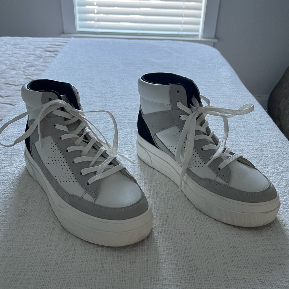 Le Tigre - Midtown Hi Sneaker in black/white/gray, 10